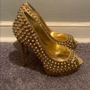 Steve Madden Gold Rhinestone Pumps